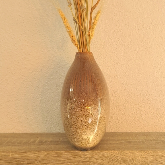 Ceramic Vase - Picture 3 of 7